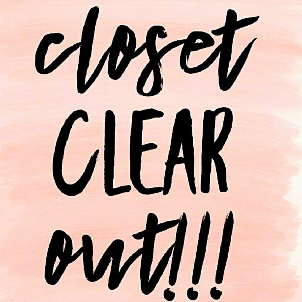 ♥️ Like A Listing ♥️ CLOSET CLEAR OUT!